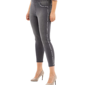 Body Needs Sweat Jeans mit Perlengalon